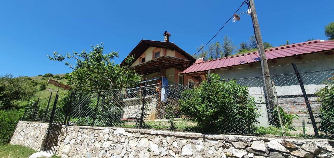 Villa Vrbena المظهر الخارجي الصورة